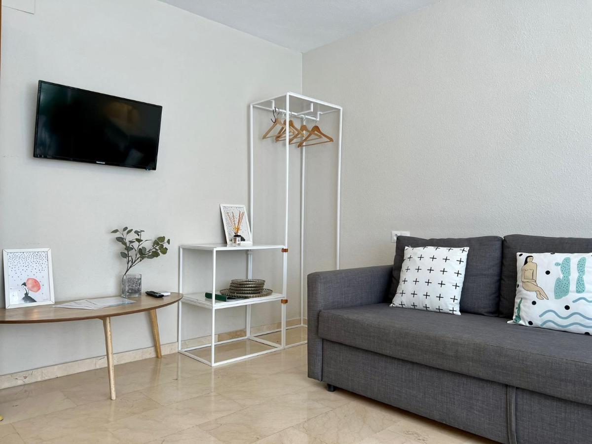 Gran Apartamento Familiar, Amigos O Trabajo Malaga Exterior photo