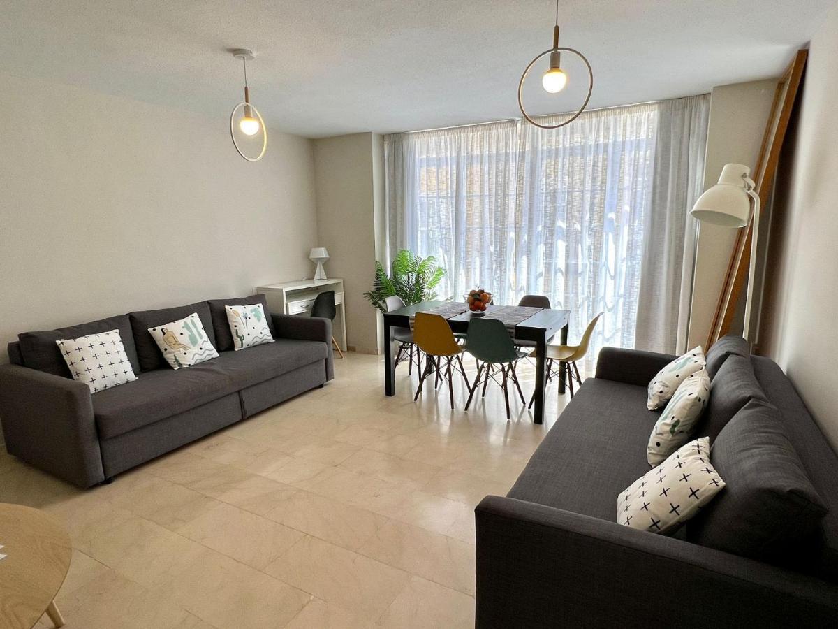 Gran Apartamento Familiar, Amigos O Trabajo Malaga Exterior photo